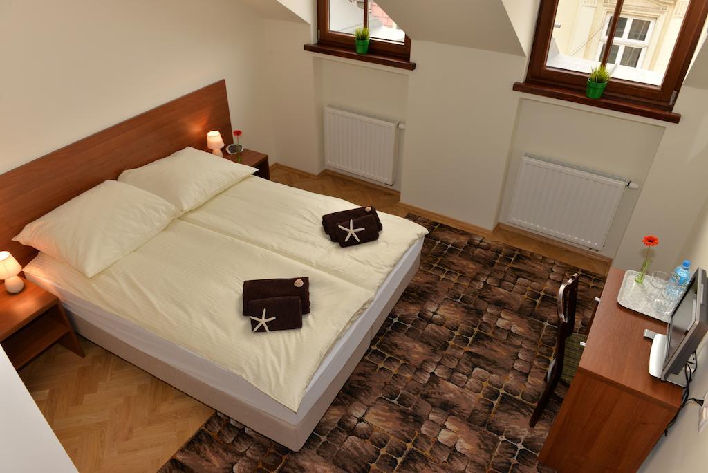 Royal Route 29 Comfort Rooms Krakov Pokoj fotografie