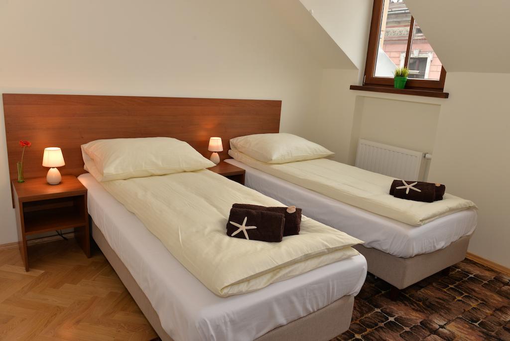 Royal Route 29 Comfort Rooms Krakov Pokoj fotografie