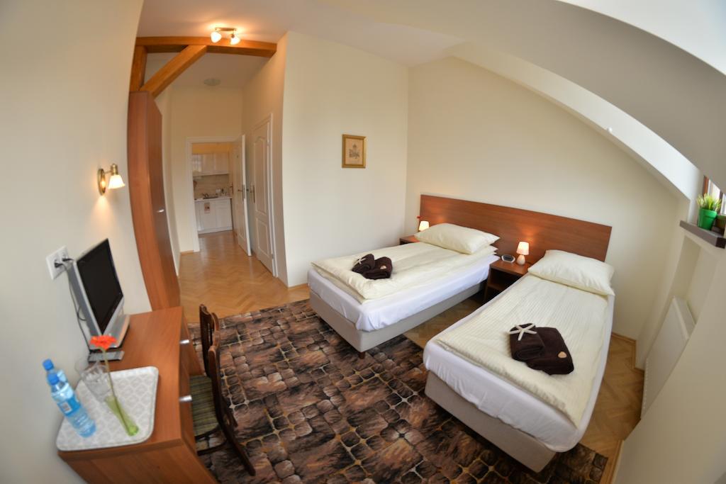 Royal Route 29 Comfort Rooms Krakov Pokoj fotografie